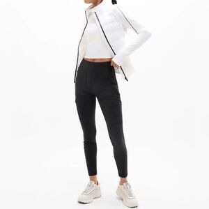 Athleta Headlands Hybrid High Rise Cargo Pants